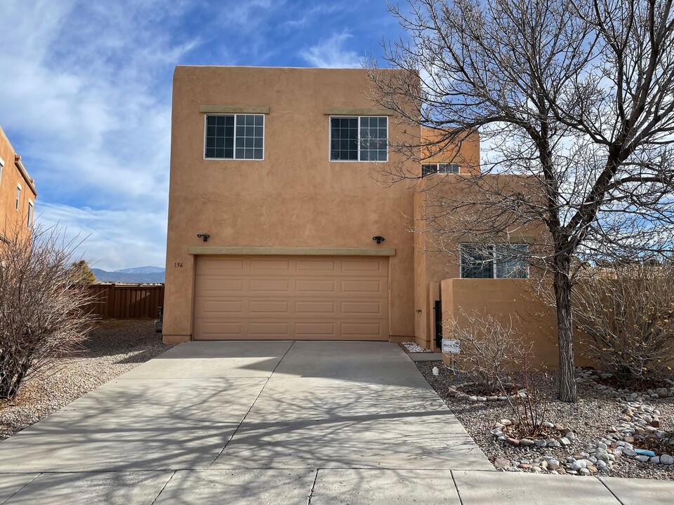 156 Carson Valley Way in Santa Fe, NM - Building Photo