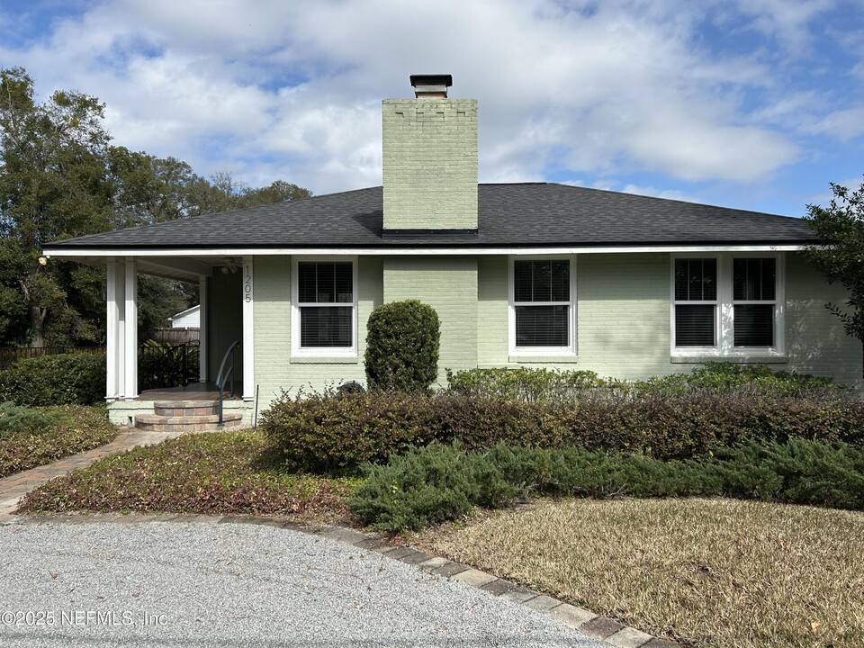 1205 Monterey St in Jacksonville, FL - Building Photo