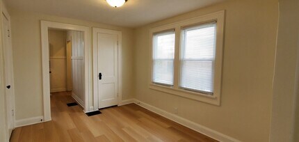 2742 Shelby St in Indianapolis, IN - Building Photo - Building Photo