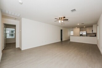 1600 Limpkin Dr, Unit 1309-A in Fort Worth, TX - Foto de edificio - Building Photo