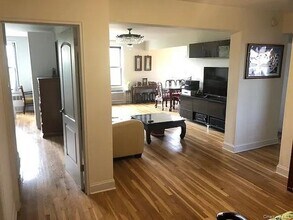 224-24 Union Tpke in New York, NY - Building Photo - Building Photo