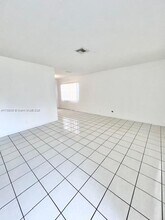 5219 SW 43rd Terrace in Fort Lauderdale, FL - Building Photo - Building Photo
