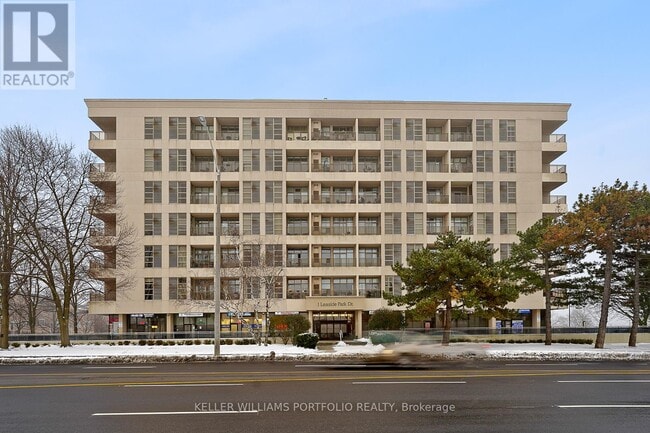 property at 1 Leaside Park Dr