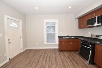 111-113 West St in Mishawaka, IN - Building Photo - Building Photo