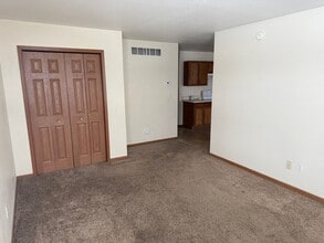 4180-4182 County Farm Rd in Jackson, MI - Building Photo - Building Photo