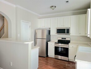 8415 Chaceview Ct in Charlotte, NC - Building Photo - Building Photo