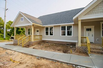 2703 Clark St in Columbia, SC - Building Photo - Building Photo