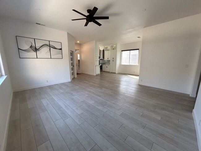 1826 Bedford Dr in Chico, CA - Building Photo - Building Photo