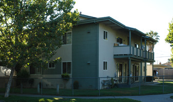 654 Macredes Avenue Apartments