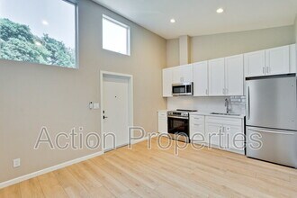 370 Camille Ct in Mountain View, CA - Building Photo - Building Photo