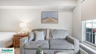 5772 Old Hickory Blvd, Unit 208 in Nashville, TN - Foto de edificio - Building Photo