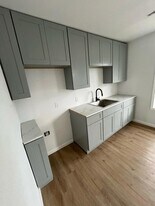 4831 Gulf Fwy, Unit 6 in Houston, TX - Building Photo