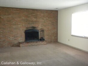 4809 E Schooner Rd in Columbia, MO - Building Photo - Building Photo