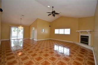 25 Cochise Ct in Palm Coast, FL - Building Photo - Building Photo