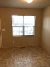 2252 Holabird Ave in Klamath Falls, OR - Foto de edificio - Building Photo