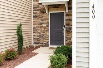400 White Oak Ridge Dr in Garner, NC - Building Photo - Building Photo