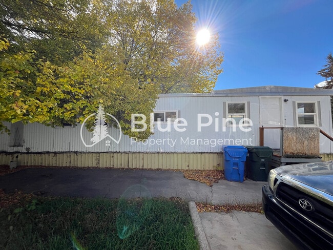 4530 S 5th Ave in Pocatello, ID - Building Photo - Building Photo