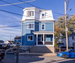 400 Snell St, Unit 1 in Fall River, MA - Building Photo