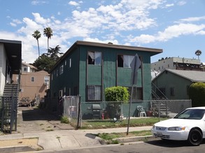 3853 Montclair St in Los Angeles, CA - Building Photo - Building Photo