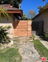 468 Rowland Ave in Camarillo, CA - Building Photo - Building Photo