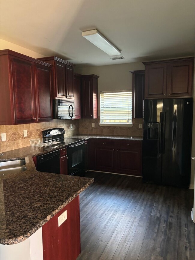 340 Congling Circle in Grovetown, GA - Building Photo - Building Photo