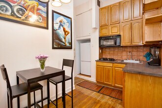 151 E 20th St in New York, NY - Building Photo - Building Photo