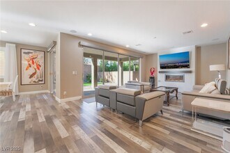 125 E Opulent Rose Ave in Las Vegas, NV - Building Photo - Building Photo