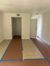 2906 Sweeney Ln in Austin, TX - Building Photo - Building Photo