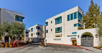 2907 W Exposition Pl in Los Angeles, CA - Building Photo