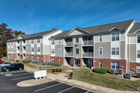 Orchard Mills in Woodbridge, VA - Foto de edificio - Building Photo