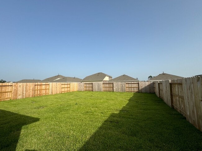 21542 Casavatore Dr in New Caney, TX - Building Photo - Building Photo