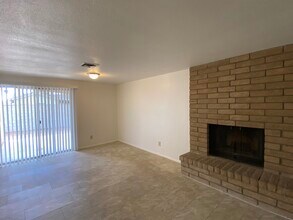 1723 W Rosal Dr in Chandler, AZ - Building Photo - Building Photo