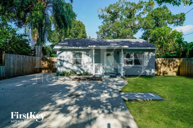 property at 6809 N Sterling Ave