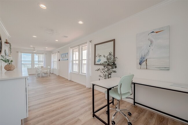 property at 510 Surf Oaks Dr