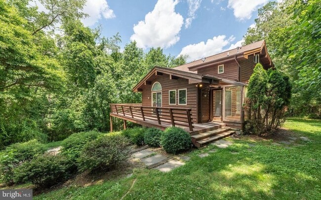 5945 Bartonsville Rd