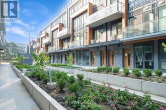 67 Curlew Dr in Toronto, ON - Building Photo - Building Photo