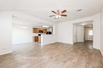 1805 White Feather Ln in Fort Worth, TX - Building Photo - Building Photo