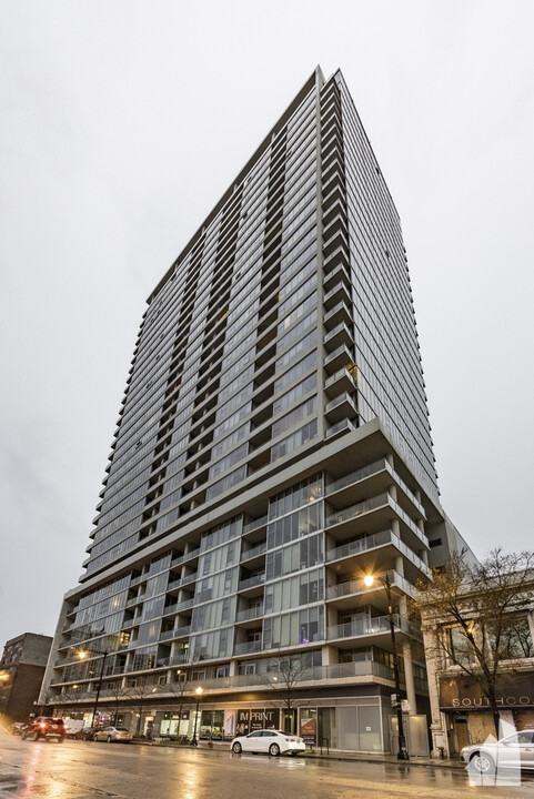 1720 S Michigan Ave, Unit 1803 in Chicago, IL - Building Photo