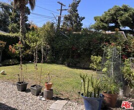 2807 Glendon Ave in Los Angeles, CA - Building Photo - Building Photo