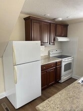 537 Post Rd in Darien, CT - Building Photo - Building Photo