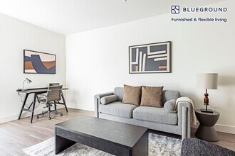 2280 W El Camino Real in Mountain View, CA - Building Photo - Building Photo