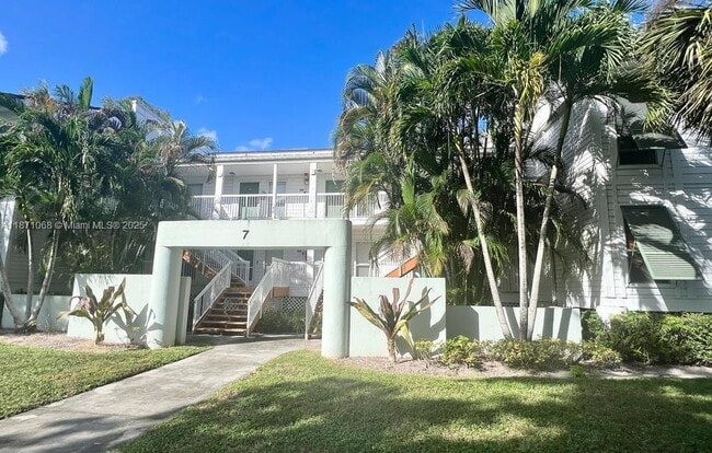 258 Cypress Point Dr