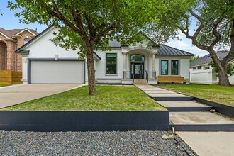 9309 Bluegrass Dr in Austin, TX - Building Photo - Building Photo