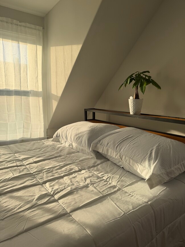 property at 104R Homes Ave