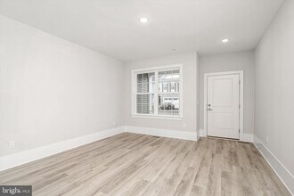 4403 Thompson Dr in West Windsor Township, NJ - Building Photo - Building Photo
