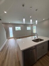 8112 Esther Acres Ln in Houston, TX - Building Photo - Building Photo