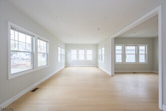 59 Watchung Plaza in Montclair, NJ - Building Photo - Building Photo