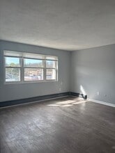 90 Ford St in Lynn, MA - Building Photo - Building Photo