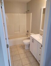 907 Spruce St in Dubuque, IA - Building Photo - Building Photo