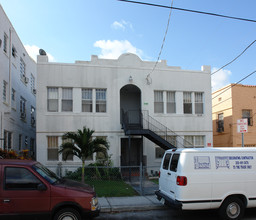 1144 SW 4th St in Miami, FL - Building Photo - Building Photo